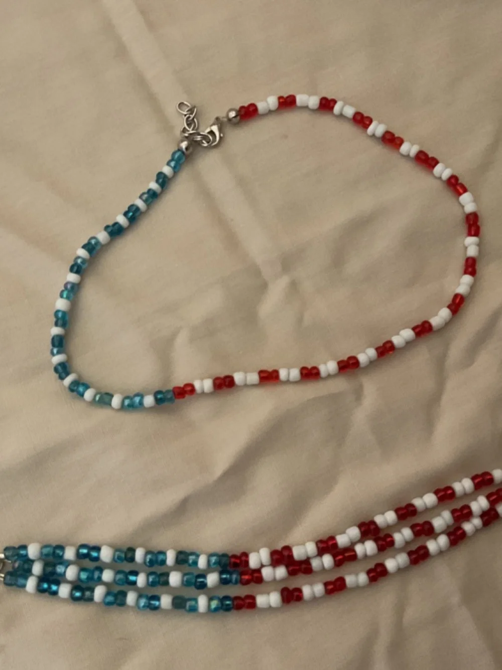 Patriotic beads necklace and bracelet set